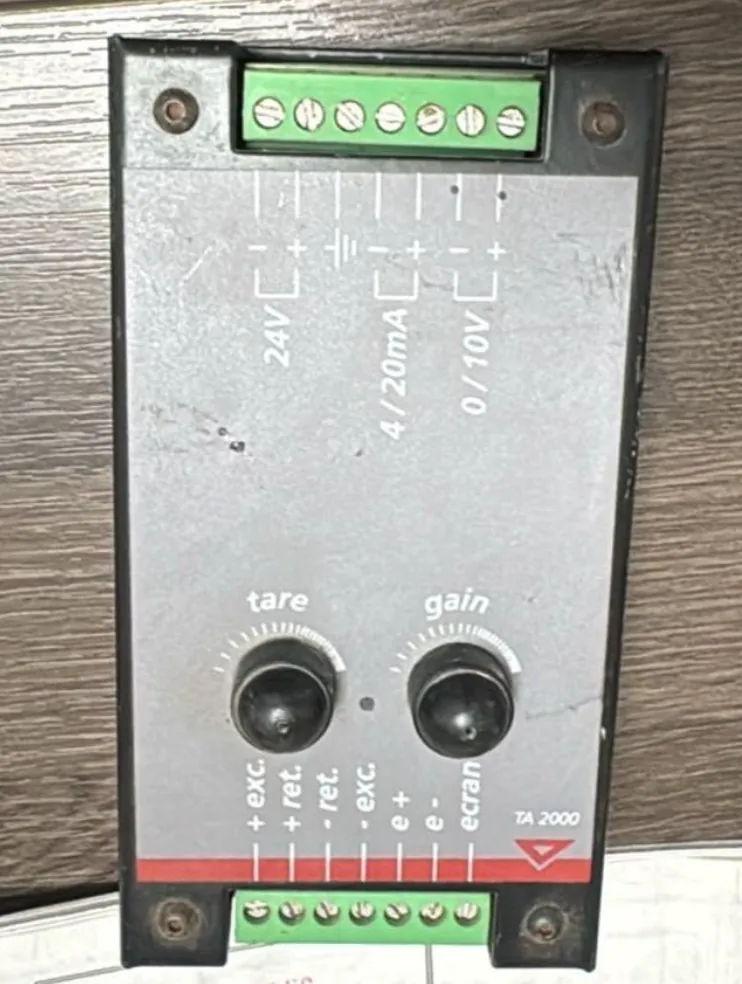 CONVERTISSEUR DE SIGNAL